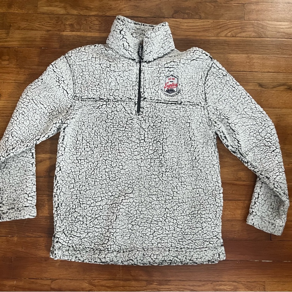 Fluffy quarter zip pull over